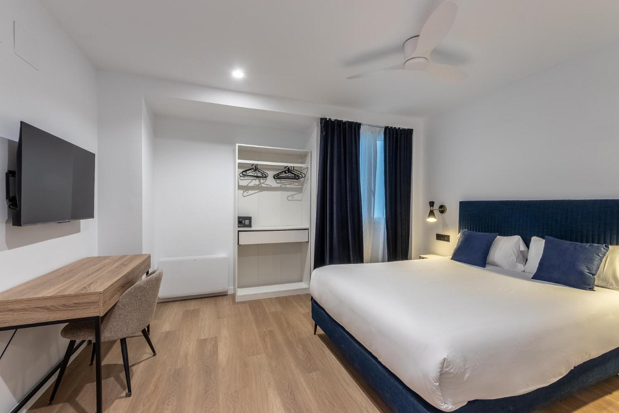 Arenal Suites Bilbao Room photo