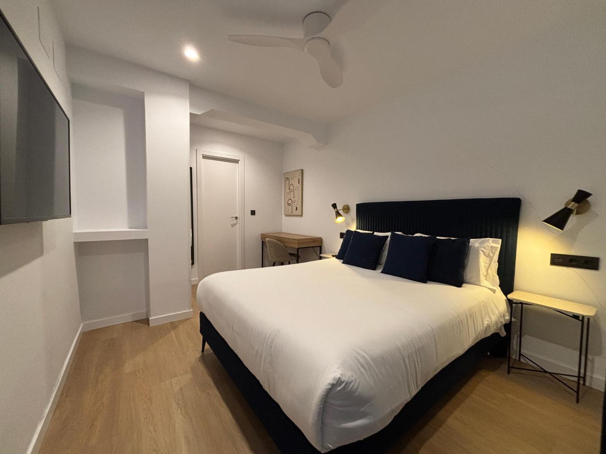 Arenal Suites Bilbao Room photo