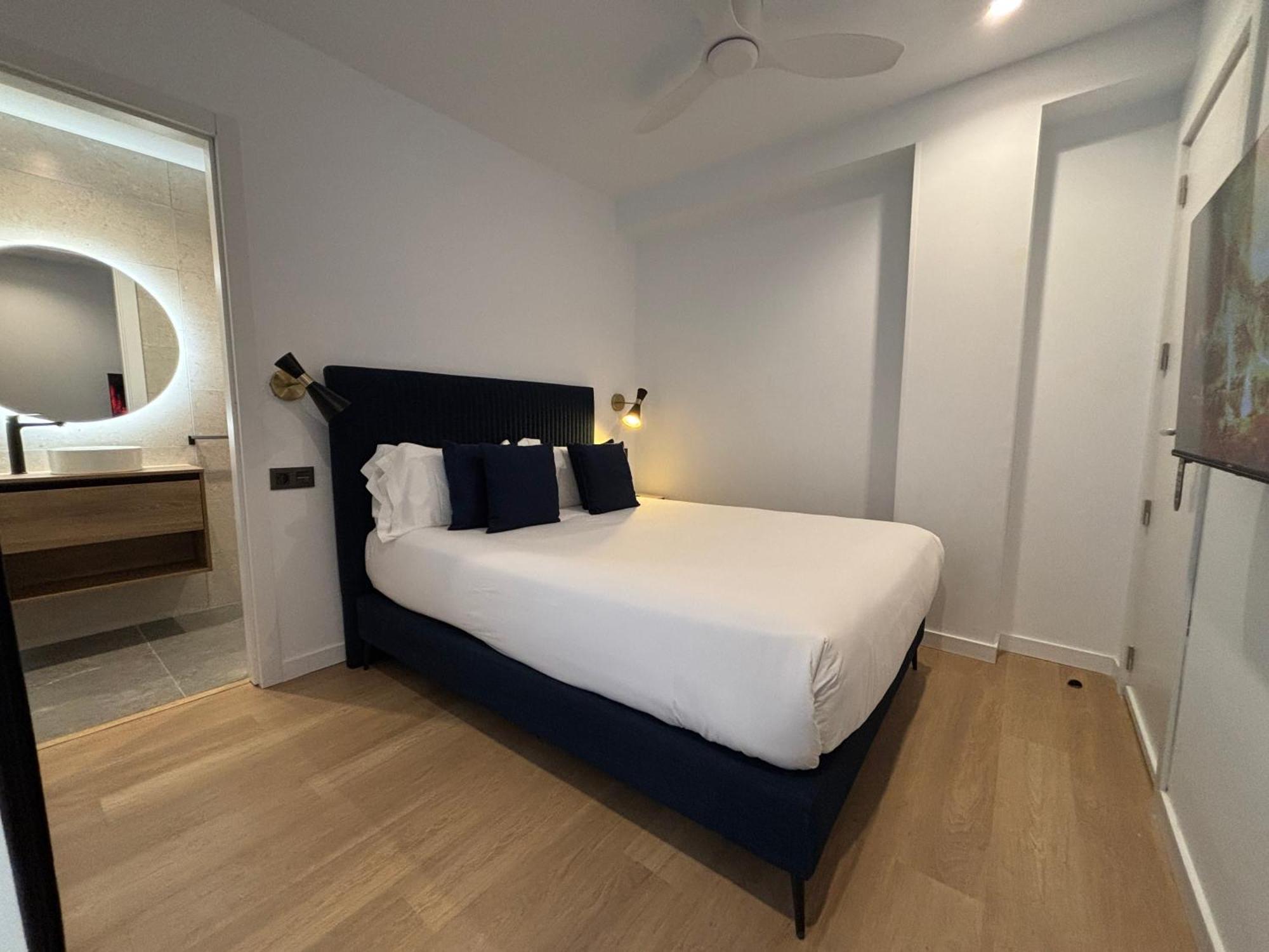 Arenal Suites Bilbao Room photo